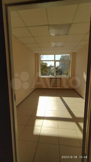 Офисная, торговая площадь, 18 м²