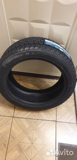 Goform W766 225/45 R18