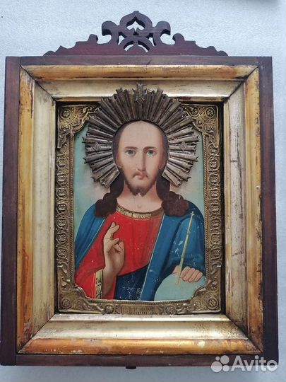 Икона старинная в киоте Господь Вседержитель