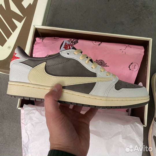 Кроссовки nike air jordan 1 low travis scott mocha