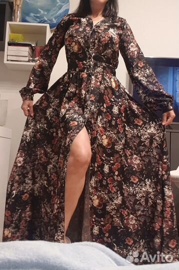 Платье макси на пуговицах M de M Russe. 44-46р