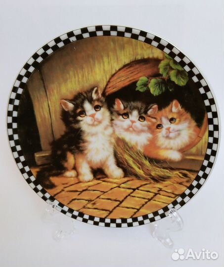 Тарелка настенная Котята