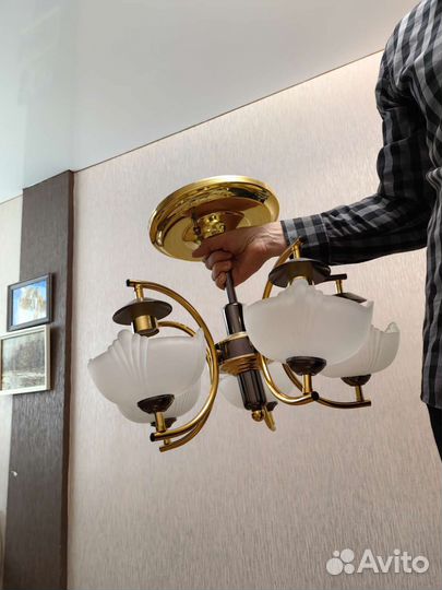 Люстра потолочная