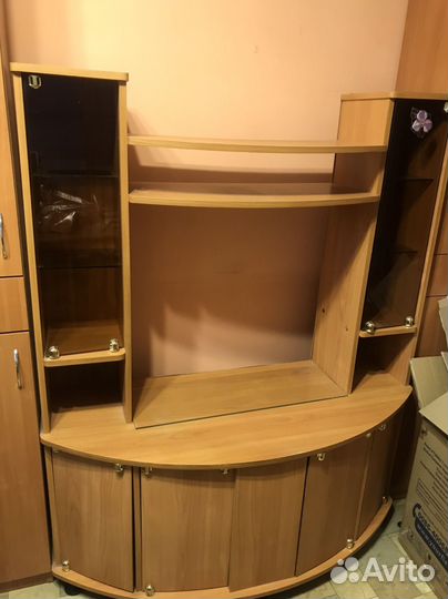 Стенка под тв со столбиками