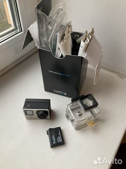 GoPro Hero 4 Black в состоянии новой с дисплеем