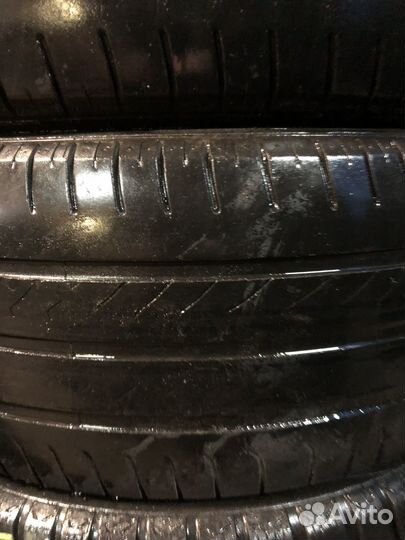 GT Radial Champiro FE1 215/55 R16 93V