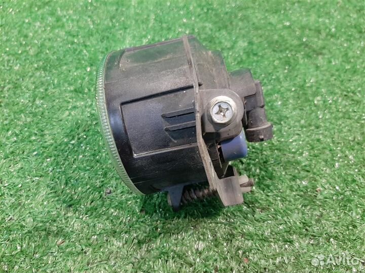 Птф передняя правая Mitsubishi Lancer 10 2010