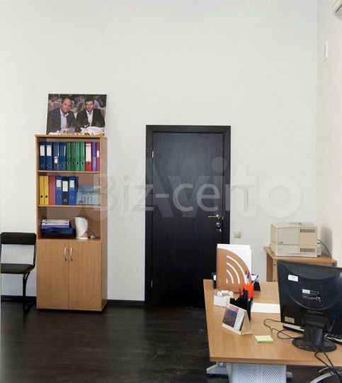 Сдам офис 36 м2 у м. Пражская