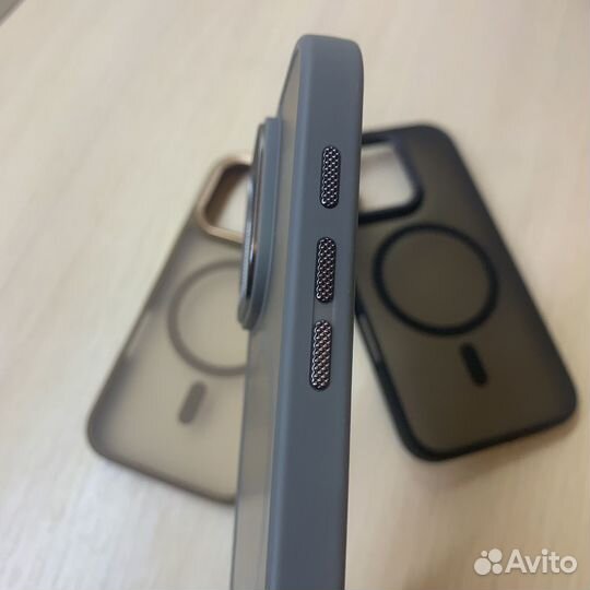 Чехол на iPhone 16 Pro MagSafe MetSafe серый