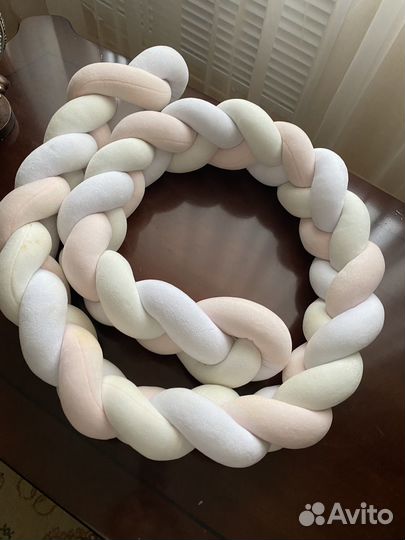 Бортик коса в кроватку