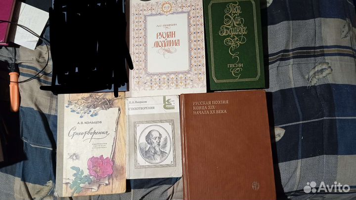 Книги. Художественная литература