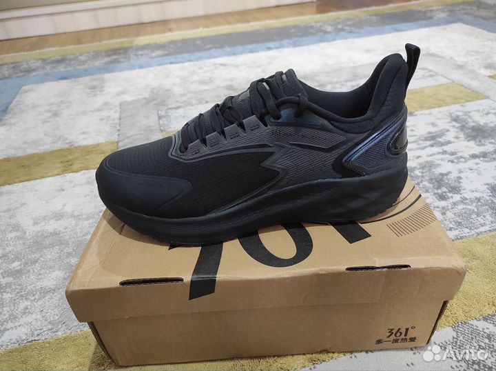 Кроссовки 361
