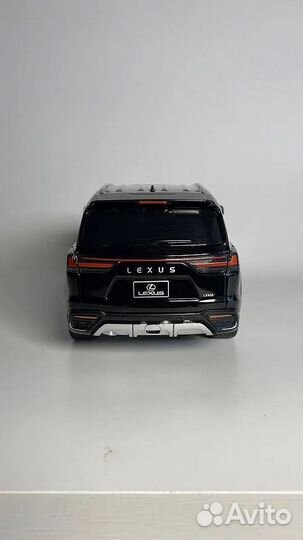 Lexus LX 600 игрушка/модель авто 1:24