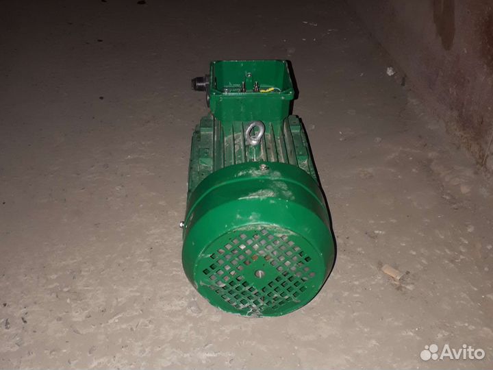 Электродвигатель 2.2квт