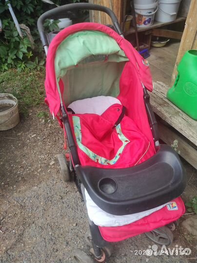 Прогулочная коляска летная