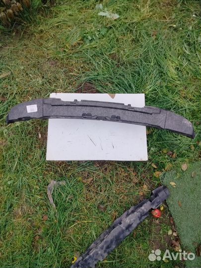 Наполнитель переднего бампера Пежо 3008