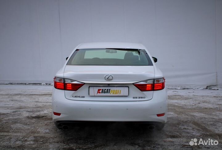 Lexus ES 2.5 AT, 2014, 175 214 км