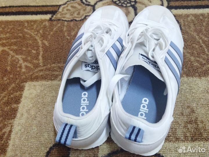 Кроссовки adidas