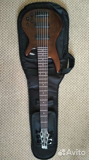 Басс гитара ibanez 6 струн, Комбик Warvik
