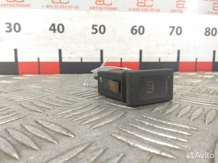 Кнопка обогрева заднего стекла Volkswagen Sharan