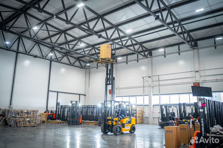 Вилочный погрузчик Hyundai 25LE-7, 2023