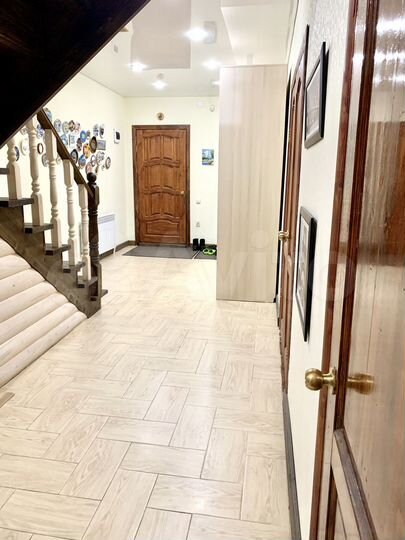 Дом 200 м² на участке 15 сот.