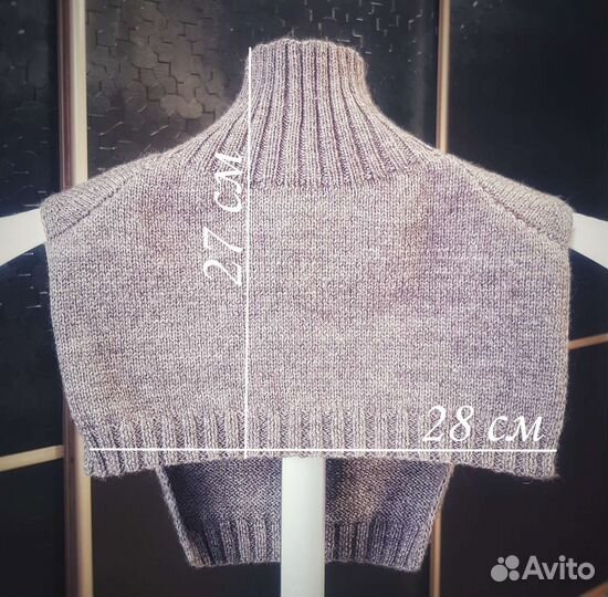 Комплект из полушерсти (манишка+варежки)