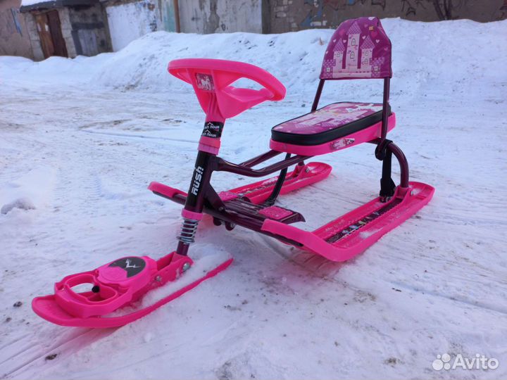 Детский снегокат со спинкой