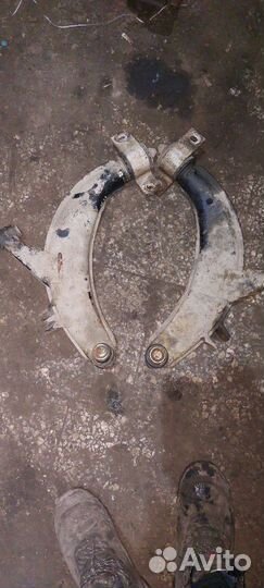 Рычаги передние Субару Импреза GG2