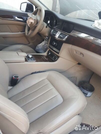 Салон мерседес cls 218 светлый