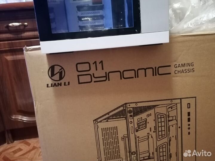 Корпус Lian Li pc o11 dynamic (новый)