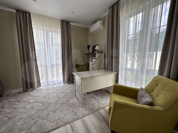 Коттедж 141 м² на участке 3 сот.