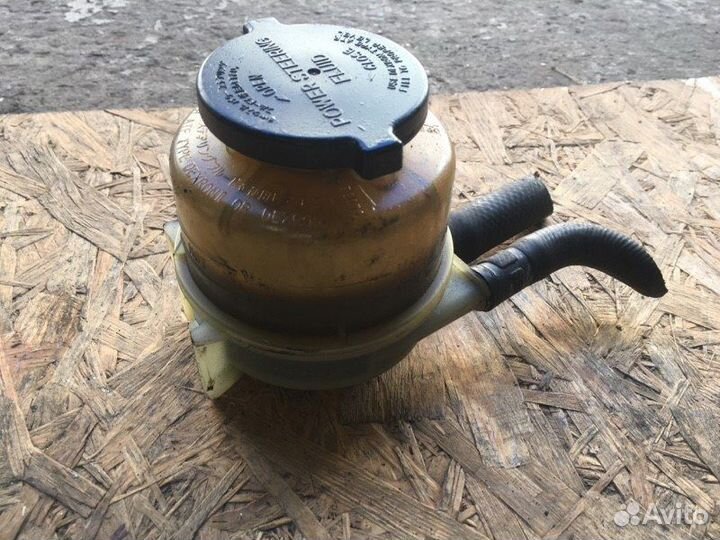 Бачок гидроусилителя гур Toyota Camry V40 06-2011г