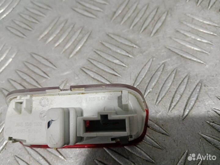 Б/У Плафон в обшивку двери #011