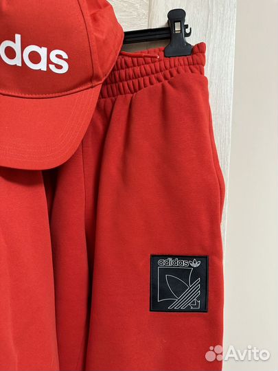 Костюм adidas женский