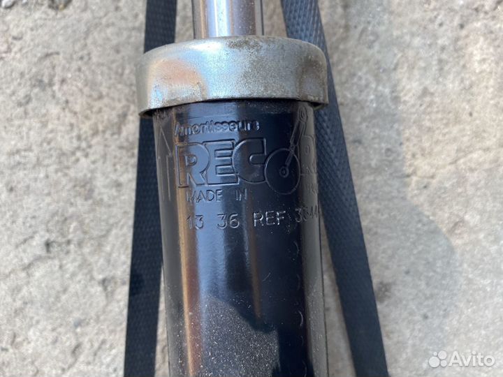 Стойка передняя renault symbol1/ clio 1998-05