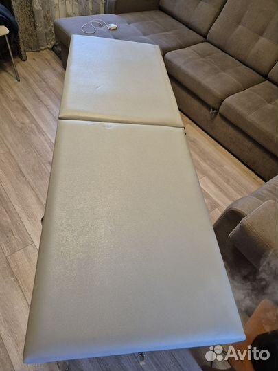 Массажная кушетка