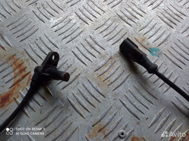 Датчик ABS задний Renault Duster