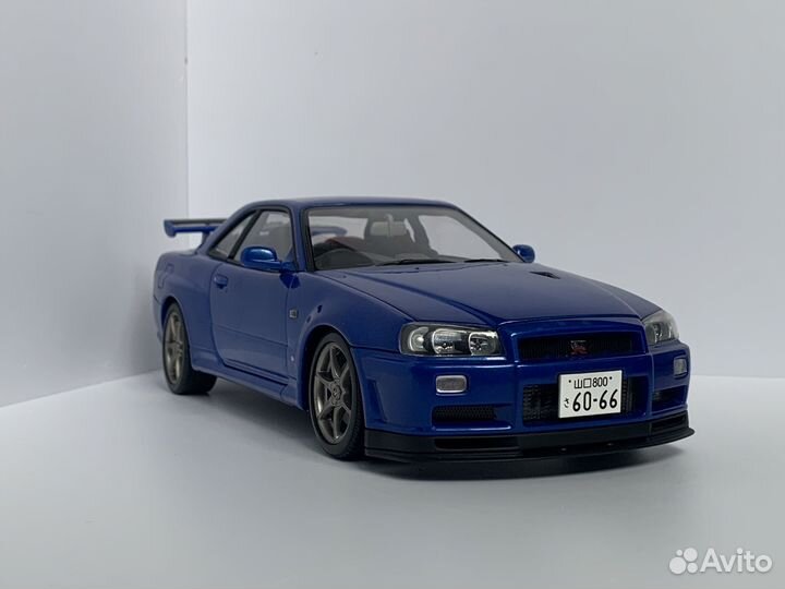 Nissan Skyline GT-R R34 1/18 Autoart