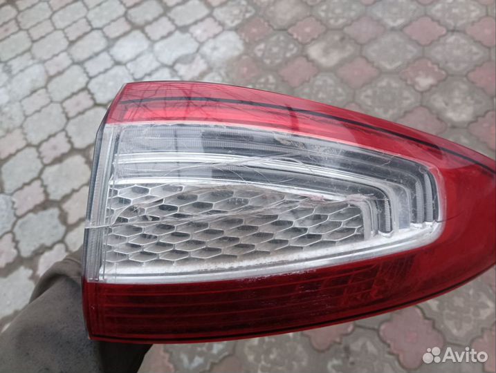 Фонарь ford mondeo 4 (с дефектом)