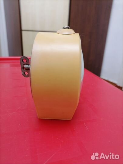 Будильник механический СССР. sevani