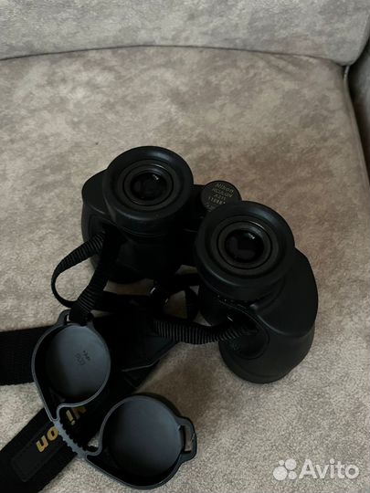 Бинокль Nikon Aculon A211 7x35