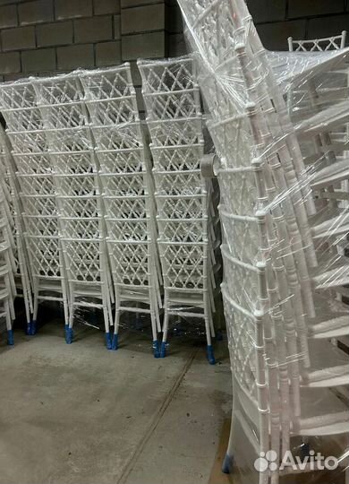 Ресторанный стул