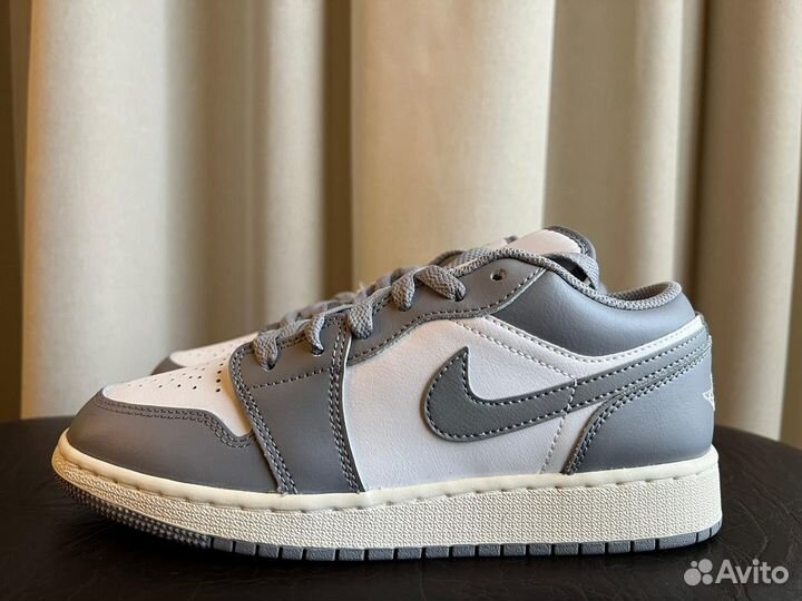 Nike Air Jordan 1 Low GS 