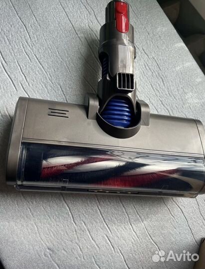 Турбощетка Dyson для ковров