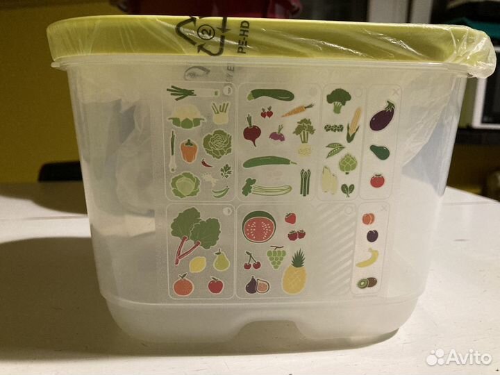 Контейнер Tupperware