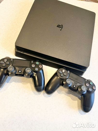 Sony playstation 4 slim