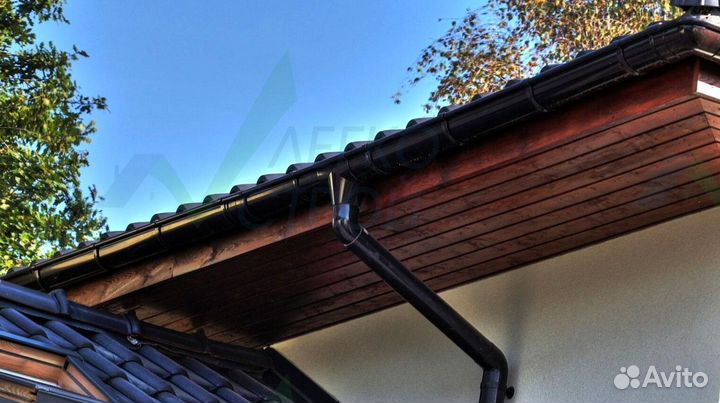 Желоб водосточный