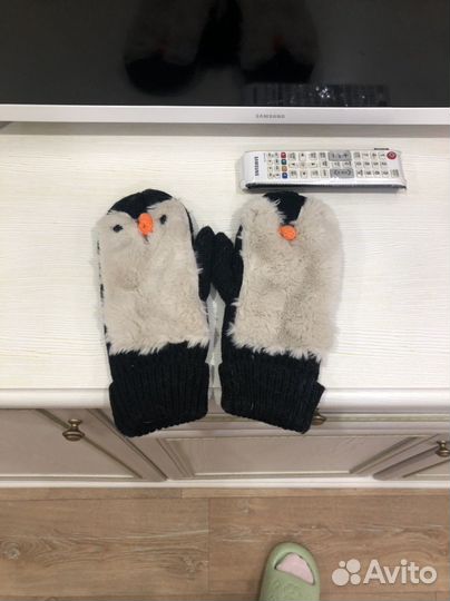 Варежки женские