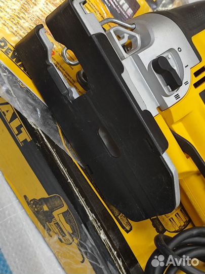 Электро лобзик DeWalt DW 349-KS